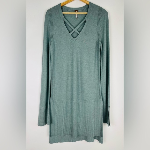 Free People V-Neck Criss Cross Side Slits Pullover Knit Tunic - Picture 3 of 7
